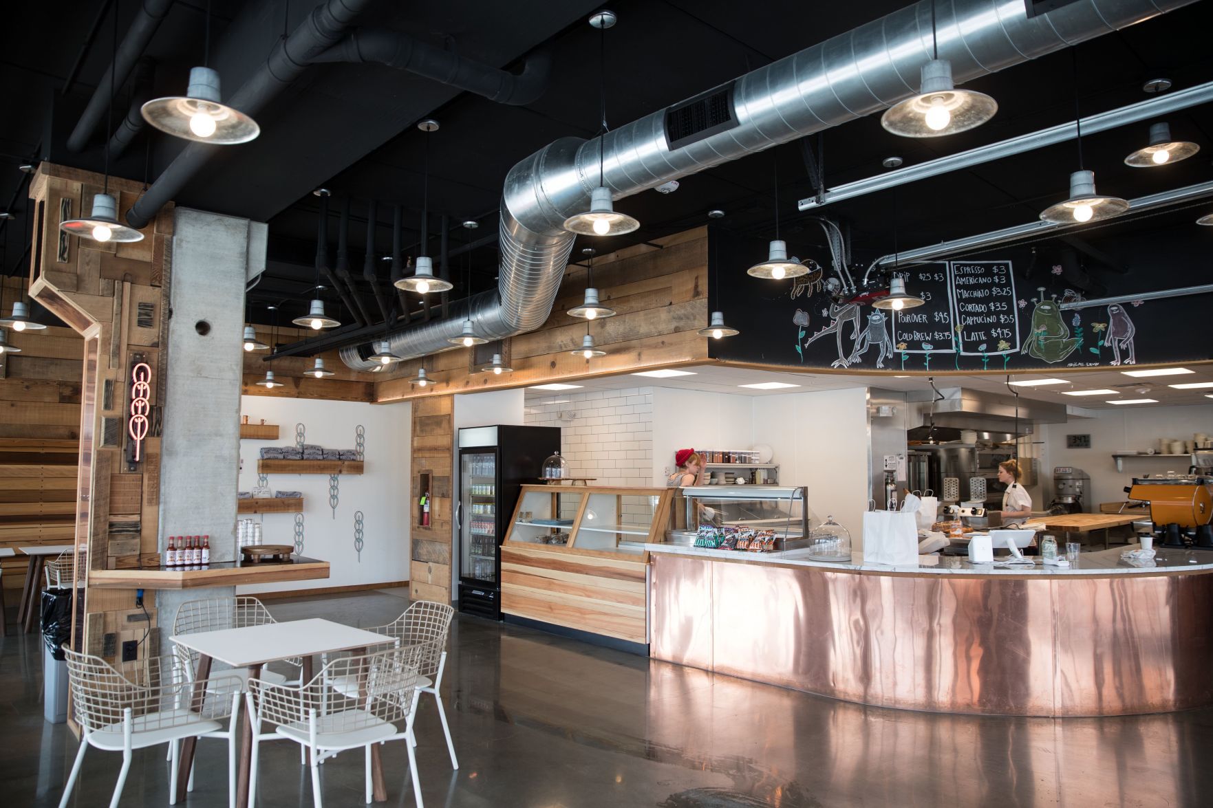 Inside Farine + Four